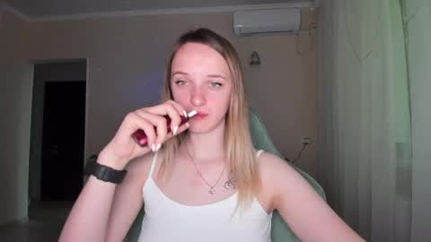 Snapshot of rousereed chatting on March 29, 2026, 6:35 am Rouse online show from March 29, 2026, 6:35 am