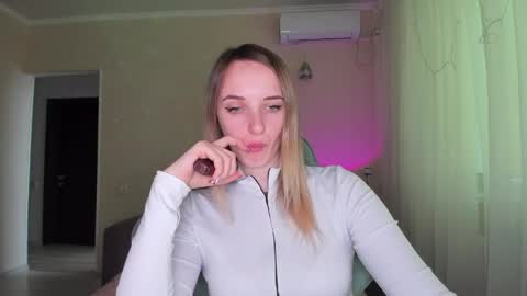 Snapshot of rousereed chatting on March 31, 2026, 11:32 am Rouse online show from March 31, 2026, 11:32 am