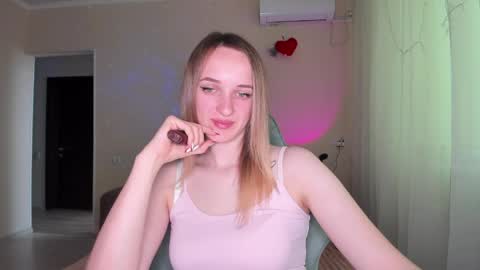 Snapshot of rousereed chatting on April 1, 2026, 11:55 am Rouse online show from April 1, 2026, 11:55 am
