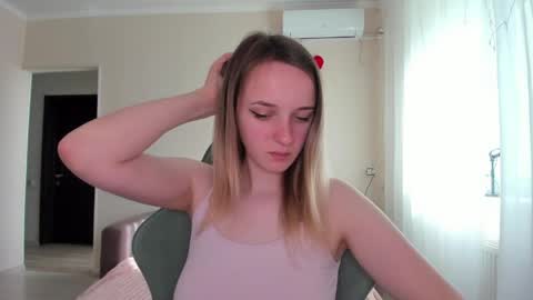 Snapshot of rousereed chatting on April 4, 2026, 6:33 am Rouse online show from April 4, 2026, 6:33 am