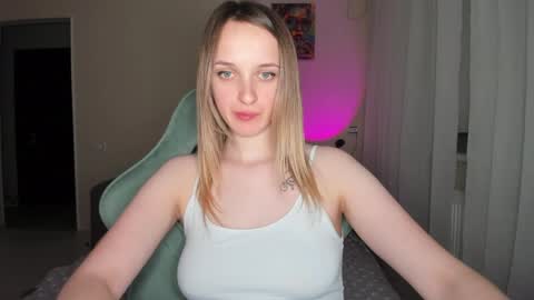Snapshot of rousereed chatting on April 10, 2026, 8:46 pm Rouse online show from April 10, 2026, 8:46 pm