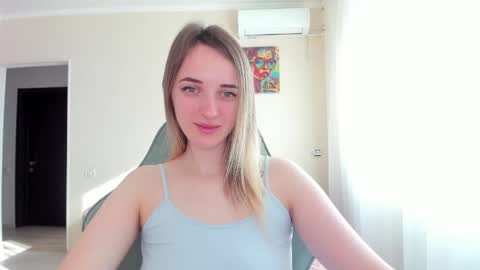 Snapshot of rousereed chatting on April 14, 2026, 5:46 am Rouse online show from April 14, 2026, 5:46 am