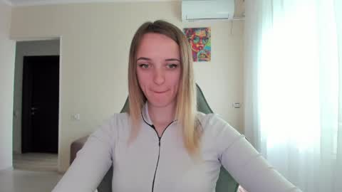 Snapshot of rousereed chatting on April 17, 2026, 7:00 am Rouse online show from April 17, 2026, 7:00 am