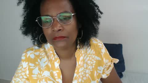 luxa online show from December 22, 2024, 1:00 pm