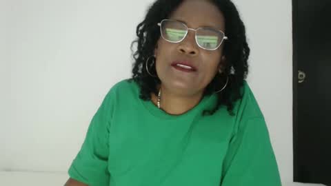 luxa online show from October 18, 2025, 4:19 pm