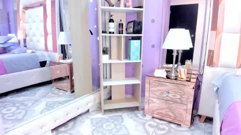 Snapshot of rousse_millers chatting on April 24, 2026, 1:02 pm Rousse online show from April 24, 2026, 1:02 pm