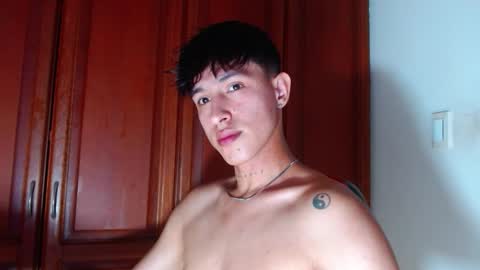 Snapshot of rowanboy23 chatting on September 9, 2025, 12:10 am rowanboy23 online show from September 9, 2025, 12:10 am