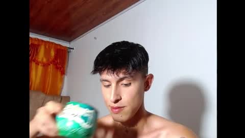 rowanboy23 online show from July 28, 2026, 1:23 am