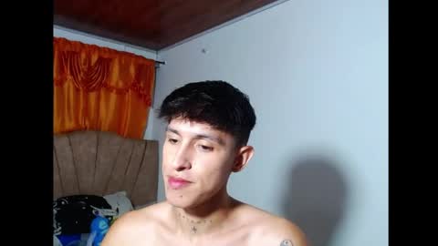 rowanboy23 online show from July 29, 2026, 1:37 am