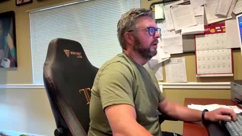 Snapshot of rowdypete787 chatting on November 16, 2025, 5:29 pm rowdypete787 online show from November 16, 2025, 5:29 pm