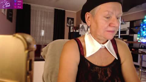 Roxana online show from December 30, 2024, 5:02 pm