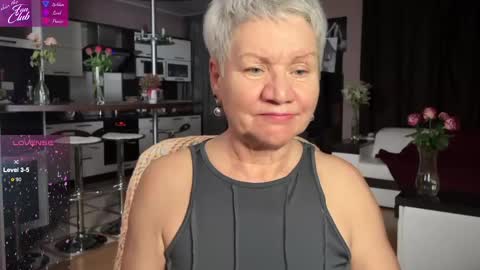 Roxana online show from February 25, 2025, 6:31 pm