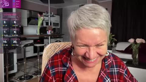 Roxana online show from March 12, 2025, 8:10 pm