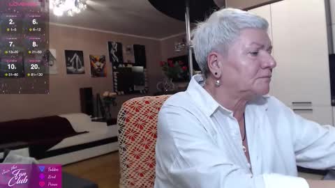 Roxana online show from October 8, 2025, 6:16 pm