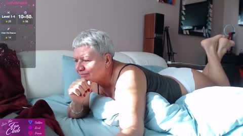 Roxana online show from October 9, 2025, 7:06 am