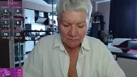 Snapshot of roxana_brooks chatting on July 6, 2026, 10:56 am Roxana online show from July 6, 2026, 10:56 am
