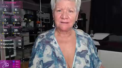 Snapshot of roxana_brooks chatting on July 28, 2026, 8:52 pm Roxana online show from July 28, 2026, 8:52 pm
