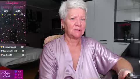 Snapshot of roxana_brooks chatting on July 31, 2026, 8:19 pm Roxana online show from July 31, 2026, 8:19 pm