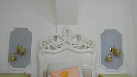 Snapshot of roxana_scott1 chatting on October 3, 2025, 4:20 am roxana_scott1 online show from October 3, 2025, 4:20 am