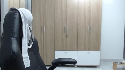 Roxana online show from January 31, 2025, 1:01 am