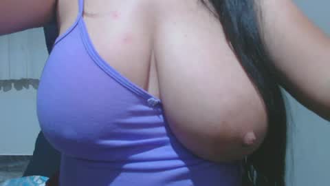 Snapshot of roxanbahottt chatting on July 1, 2026, 11:59 pm roxxy online show from July 1, 2026, 11:59 pm