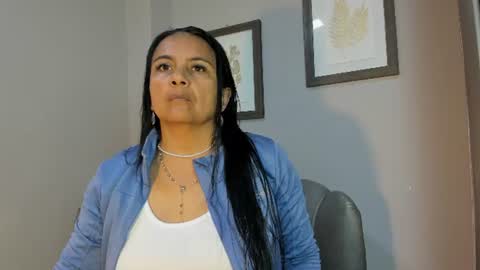  Roxanna  online show from July 25, 2026, 1:41 pm