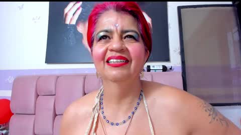 Snapshot of roxettemature chatting on February 24, 2025, 11:32 am RoxetteMature online show from February 24, 2025, 11:32 am