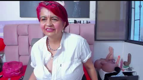 Snapshot of roxettemature chatting on February 26, 2025, 11:30 am RoxetteMature online show from February 26, 2025, 11:30 am