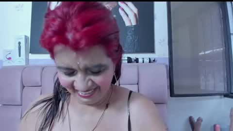 Snapshot of roxettemature chatting on March 8, 2025, 11:48 am RoxetteMature online show from March 8, 2025, 11:48 am