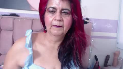 Snapshot of roxettemature chatting on November 19, 2025, 12:27 pm RoxetteMature online show from November 19, 2025, 12:27 pm