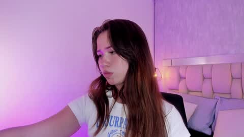 Snapshot of roxie_summers chatting on December 27, 2024, 1:43 am Roxie online show from December 27, 2024, 1:43 am