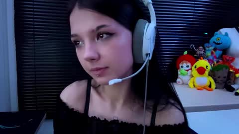 Hana online show from October 18, 2025, 1:12 pm