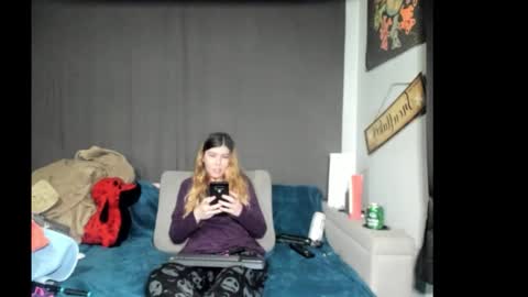 roxihazeleyes online show from February 20, 2026, 4:53 am