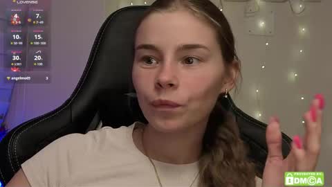Snapshot of roxxxie_reid chatting on May 5, 2026, 8:39 pm Roxieex ABBY online show from May 5, 2026, 8:39 pm