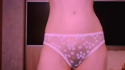 Roxxy Wharton online show from July 23, 2026, 10:57 am
