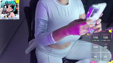 Annah  online show from September 12, 2025, 9:20 am