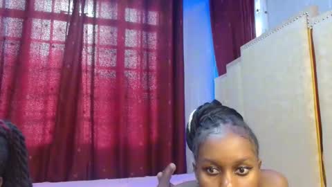 Snapshot of roxy_heather chatting on March 2, 2026, 5:08 am Roxy online show from March 2, 2026, 5:08 am