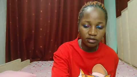 Snapshot of roxy_heather chatting on April 15, 2026, 6:26 pm Roxy online show from April 15, 2026, 6:26 pm