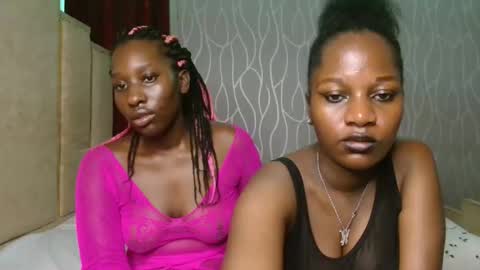 Snapshot of roxy_heather chatting on May 5, 2026, 7:44 pm Roxy online show from May 5, 2026, 7:44 pm