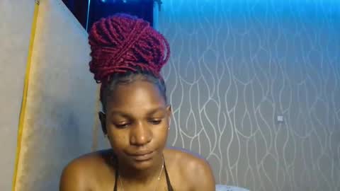 Snapshot of roxy_heather chatting on May 11, 2026, 7:11 pm Roxy online show from May 11, 2026, 7:11 pm