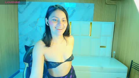 Snapshot of roxy_luxe_tf chatting on April 27, 2026, 1:31 pm Roxy online show from April 27, 2026, 1:31 pm