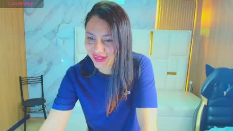 Snapshot of roxy_luxe_tf chatting on May 2, 2026, 1:16 pm Roxy online show from May 2, 2026, 1:16 pm