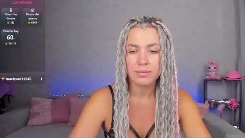 Roxy online show from July 17, 2026, 1:45 am
