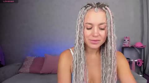 Roxy online show from July 29, 2026, 1:37 am