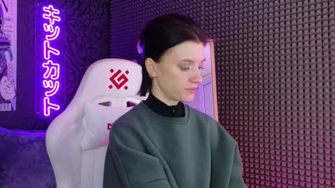 roxy_riot_ online show from February 22, 2025, 1:22 am