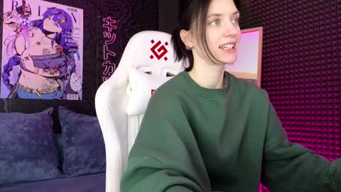 roxy_riot_ online show from March 2, 2025, 1:26 am