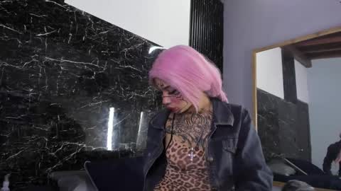 Roxy Sweett1 online show from April 11, 2026, 4:28 am