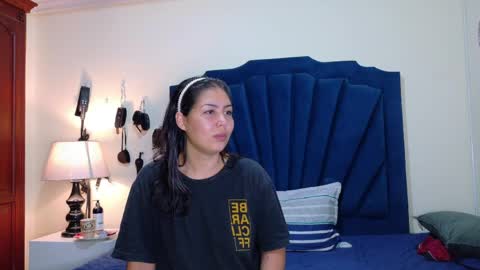 Snapshot of roxyandaron2 chatting on May 2, 2026, 1:54 am RoxyAron online show from May 2, 2026, 1:54 am