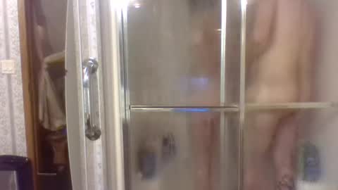 Roxy and Brock online show from October 22, 2025, 8:03 am