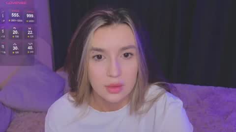 Snapshot of roxychilli chatting on March 6, 2025, 5:54 pm Roxy online show from March 6, 2025, 5:54 pm